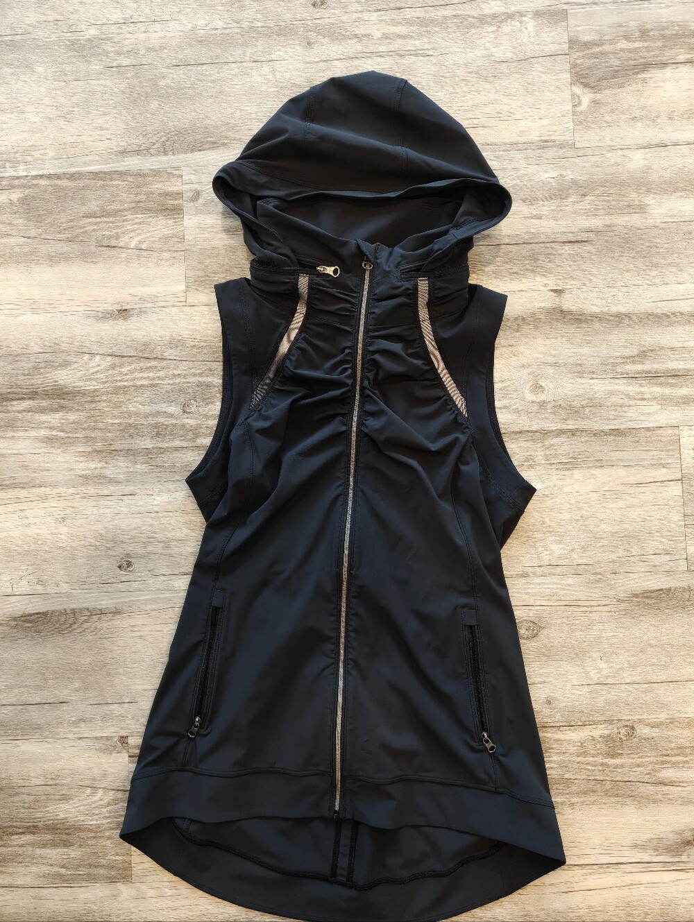 Lululemon Go the Distance Vest Size 4 Like New